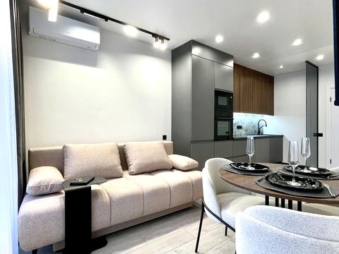 квартира за адресою Причальна вул., 12