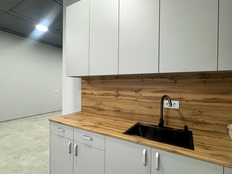 коммерческая по адресу Заречанская ул., 3/4