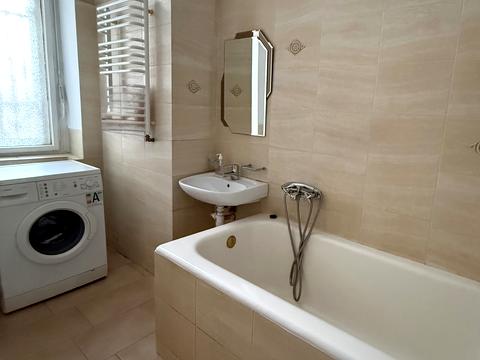 квартира за адресою Пекарська вул., 1ц