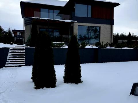 дом по адресу  ул.