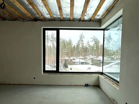 дом по адресу  ул.