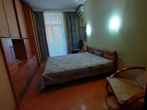 квартира за адресою Євгена Чикаленка вул. (Пушкінська), 2-4/7