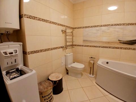 квартира за адресою Анни Ахматової вул., 22