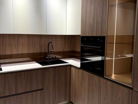 квартира по адресу Леси Украинки ул., 21