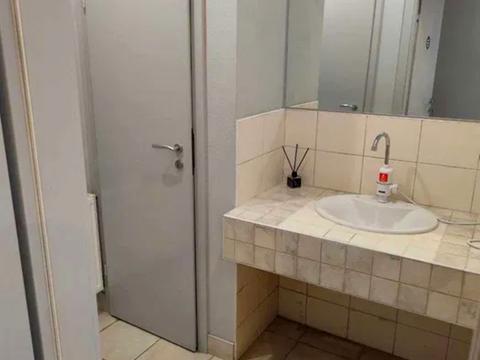 комерційна за адресою Київ, Володимира Івасюка просп. (Героїв Сталінграду), 24