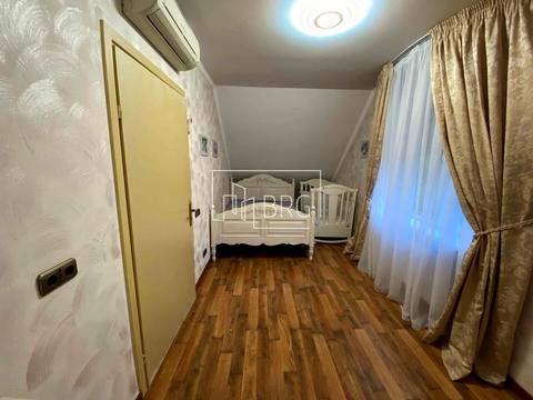 будинок за адресою смт. Козин, КГ Золотые ворота