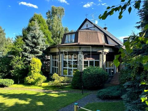 будинок за адресою смт. Козин, КГ Золотые ворота