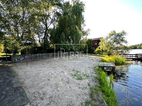 будинок за адресою смт. Козин, КГ Золотые ворота