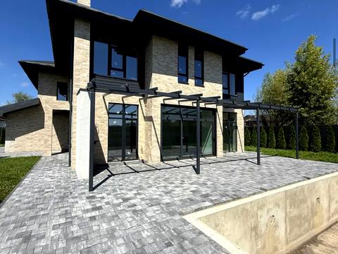 будинок за адресою Вишнева вул.