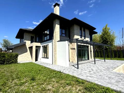 будинок за адресою Вишнева вул.