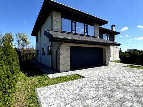 будинок за адресою Вишнева вул.