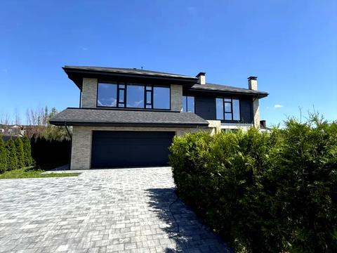 будинок за адресою Вишнева вул.