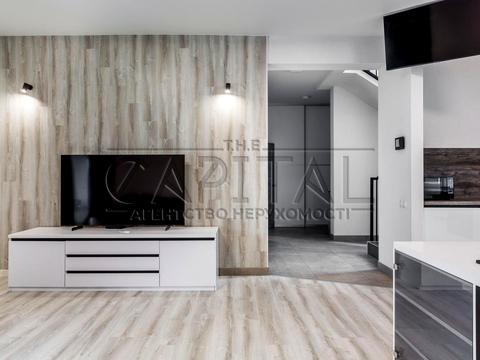 будинок за адресою Квітнева вул., 12