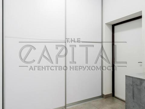 будинок за адресою Квітнева вул., 12