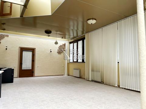 коммерческая по адресу Данила Галицького ул., 11