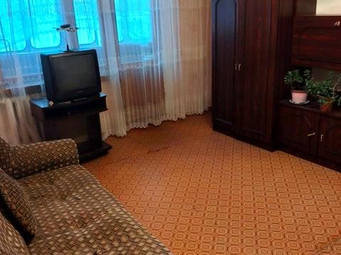 кімната за адресою Кам'янецька вул., 14