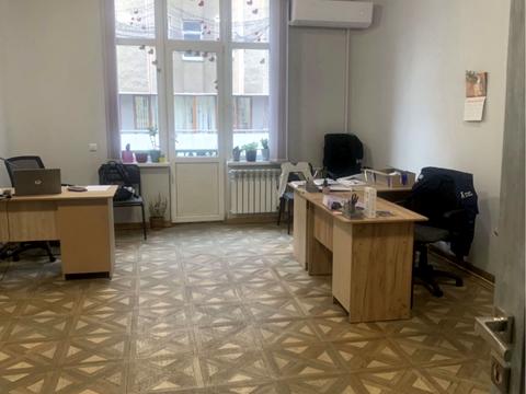 коммерческая по адресу Независимости ул., 11