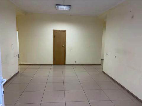 комерційна за адресою Володимира Івасюка просп. (Героїв Сталінграду), 6