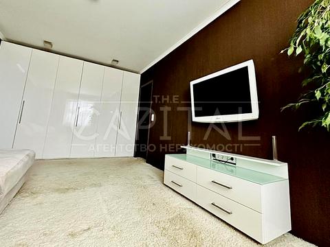 будинок за адресою с. Гатне, Жулянська вул., 10