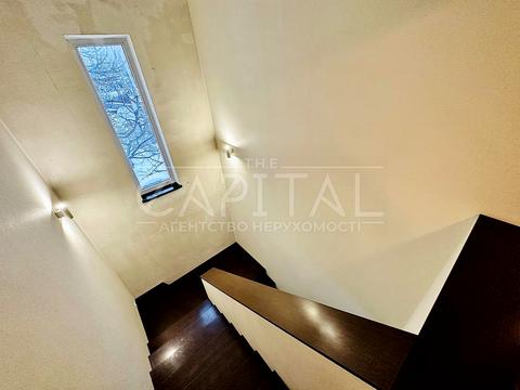 будинок за адресою с. Гатне, Жулянська вул., 10