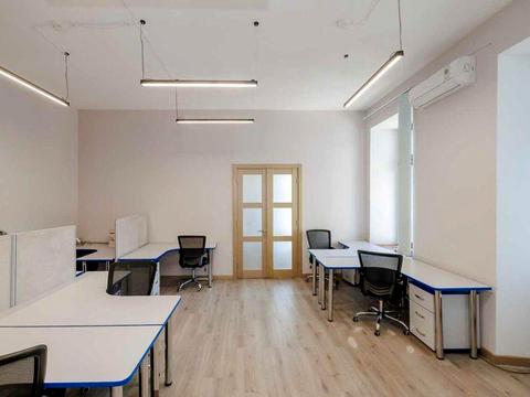 комерційна за адресою Хрещатик вул. (Kreschatic), 15