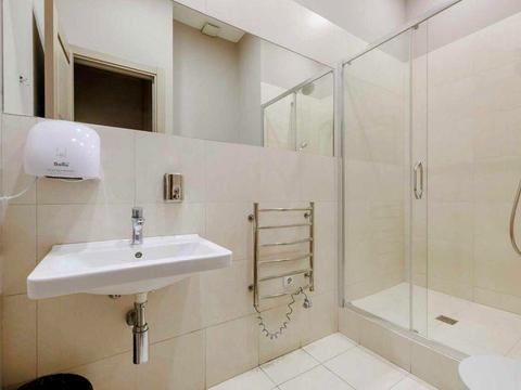 комерційна за адресою Хрещатик вул. (Kreschatic), 15