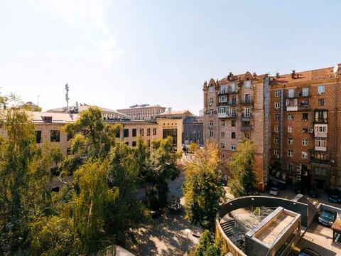 комерційна за адресою Хрещатик вул. (Kreschatic), 15