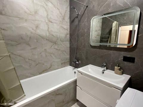 квартира за адресою Євгена Чикаленка вул. (Аржанова), 3