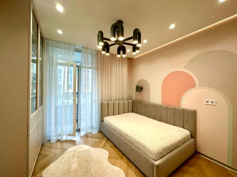 квартира по адресу Салютная ул., 2к19