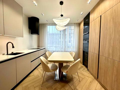 квартира по адресу Салютная ул., 2к19