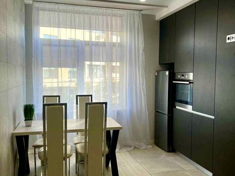 квартира за адресою Практична вул., 2