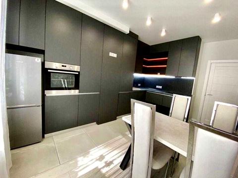 квартира за адресою Практична вул., 2