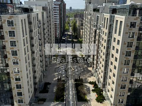 паркомісце за адресою Саперне Поле вул., 5