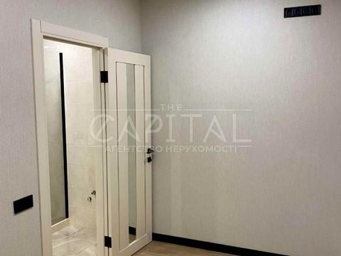 комерційна за адресою Кирилівська вул. (Фрунзе), 37-А