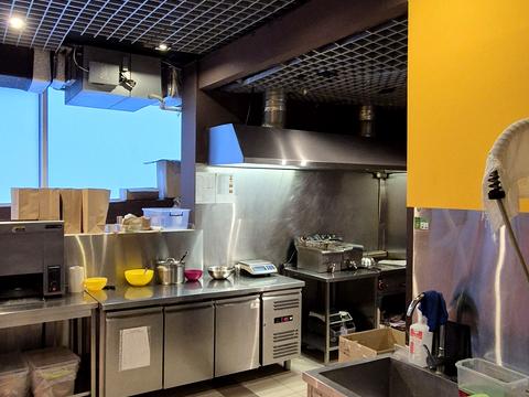 комерційна за адресою Київ, Берестейський просп. (Перемоги), 26