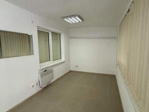 коммерческая по адресу Молодіжна ул., 2/3а