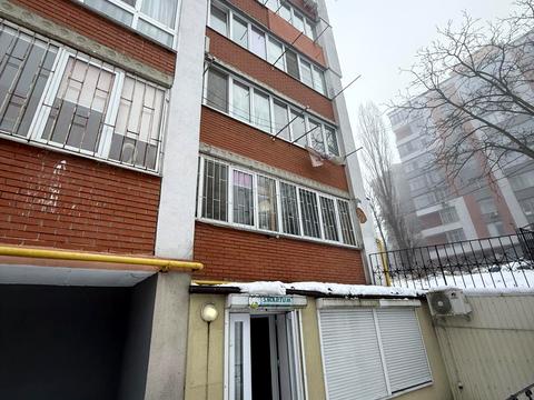 комерційна за адресою Молодіжна вул., 2/3а