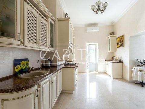 будинок за адресою Вишнева вул., 100