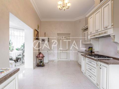 будинок за адресою Вишнева вул., 100