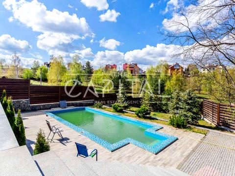 будинок за адресою Вишнева вул., 100