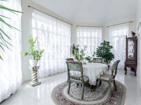 будинок за адресою Вишнева вул., 100