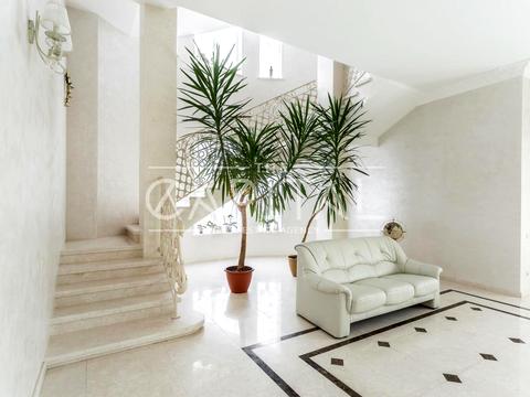 будинок за адресою Вишнева вул., 100