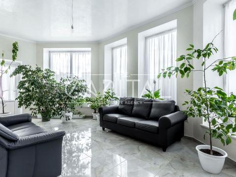 будинок за адресою Вишнева вул., 100