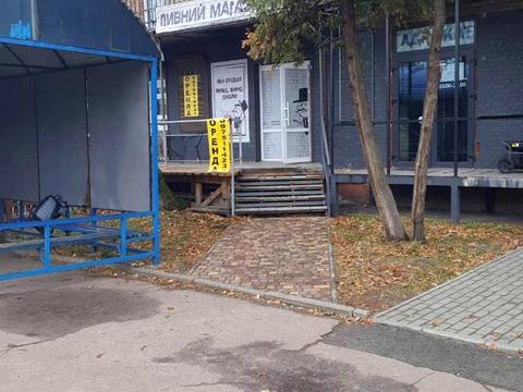 комерційна за адресою Новодарницька вул., 35