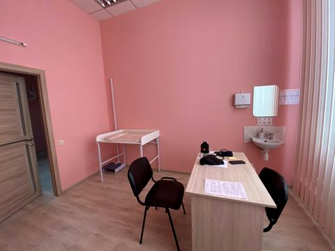 комерційна за адресою Срібнокільська вул., 12