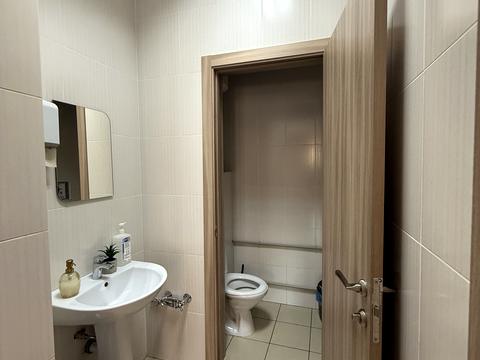 комерційна за адресою Срібнокільська вул., 12