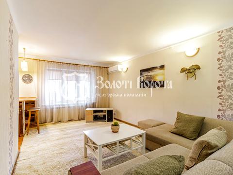 квартира за адресою Верховної Ради бульв., 22