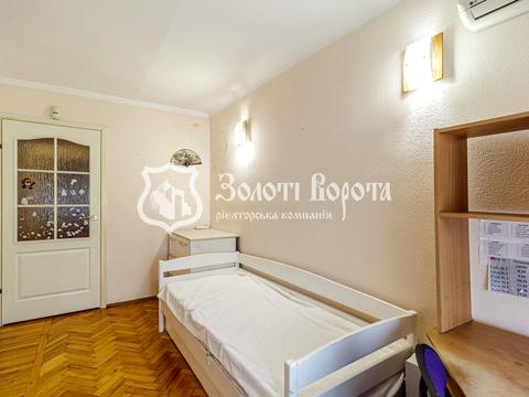 квартира за адресою Верховної Ради бульв., 22