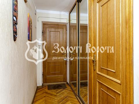 квартира за адресою Верховної Ради бульв., 22