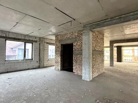 комерційна за адресою Дорошенка вул., 7